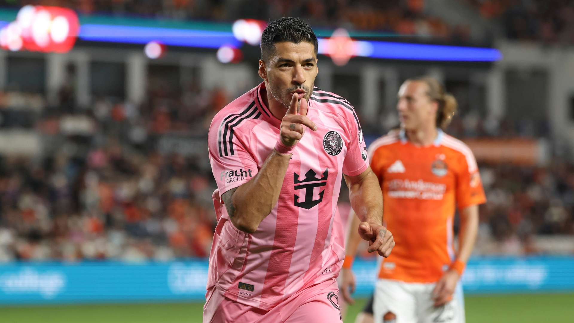 中超第13輪上海申花0-2成都蓉城 吳貴超費利佩破門朱辰傑傷退.